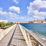 Appartement Stylish In Tigne Point Sliema